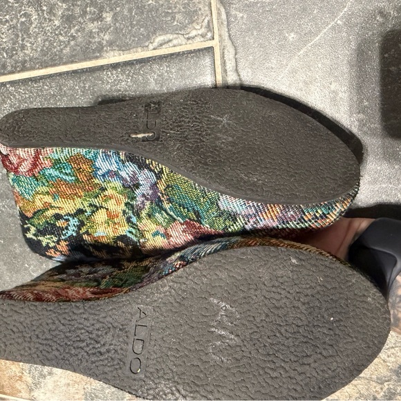 Aldo Wedges. Size 7 - Picture 13 of 16